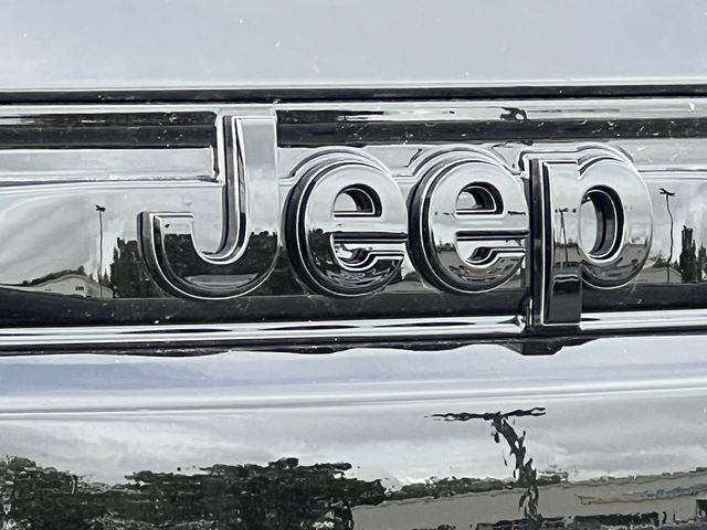 2027 Jeep Grand Cherokee Limited Reserve