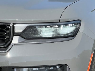 2027 Jeep Grand Cherokee GRAND CHEROKEE LIMITED 4X4