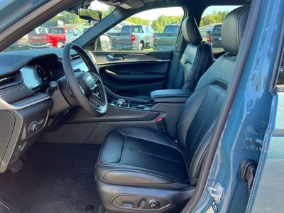 2027 Jeep Grand Cherokee Limited