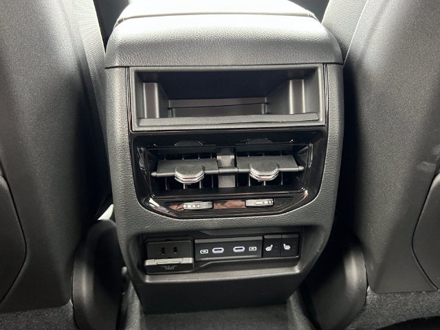2027 Jeep Grand Cherokee GRAND CHEROKEE LIMITED RESERVE 4X4