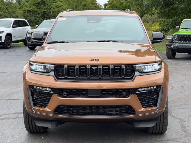 2027 Jeep Grand Cherokee GRAND CHEROKEE LIMITED RESERVE 4X4