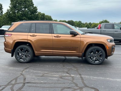 2027 Jeep Grand Cherokee GRAND CHEROKEE LIMITED RESERVE 4X4