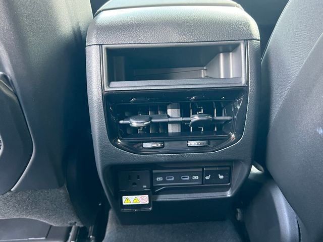 2027 Jeep Grand Cherokee Limited Reserve