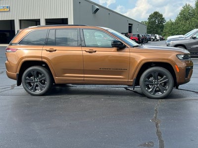 2027 Jeep Grand Cherokee Limited Reserve