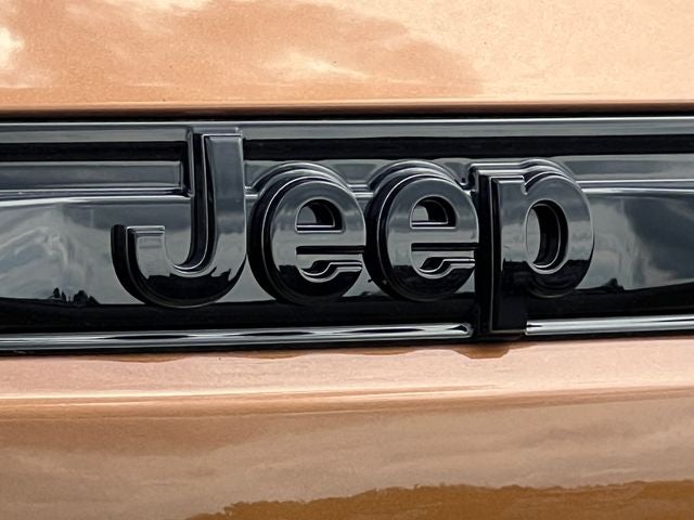 2027 Jeep Grand Cherokee Limited Reserve
