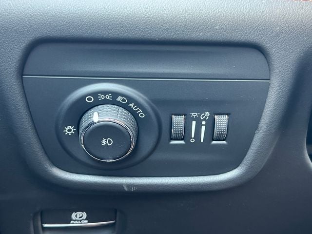 2027 Jeep Grand Cherokee Summit