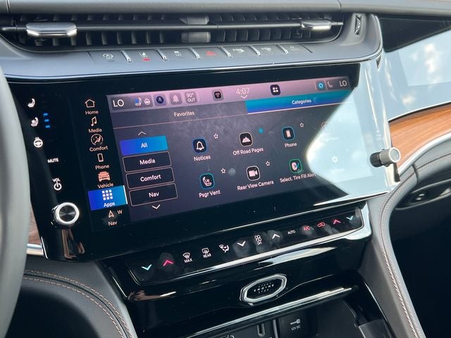 2027 Jeep Grand Cherokee Summit