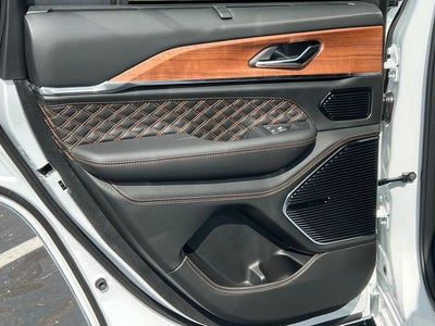 2027 Jeep Grand Cherokee Summit