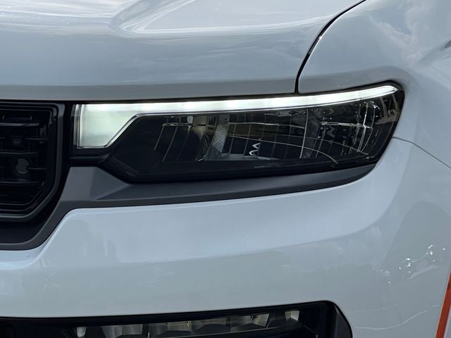 2027 Jeep Grand Cherokee Summit