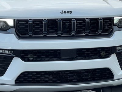 2027 Jeep Grand Cherokee Summit