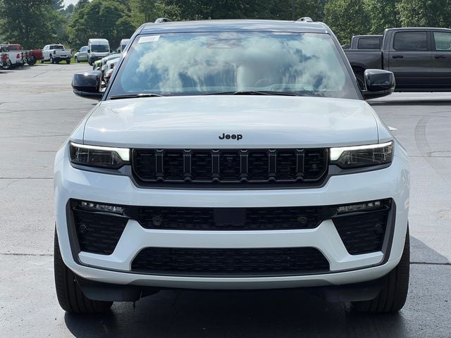 2027 Jeep Grand Cherokee Summit