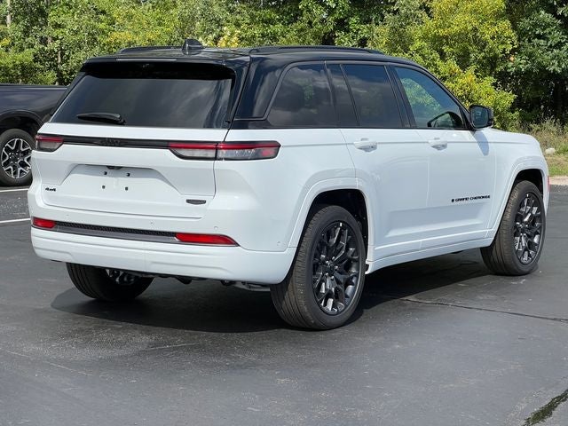 2027 Jeep Grand Cherokee Summit