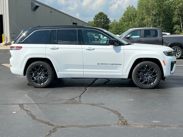 2027 Jeep Grand Cherokee Summit