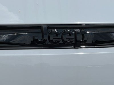 2027 Jeep Grand Cherokee Summit