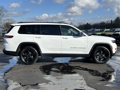 2023 Jeep Grand Cherokee L Altitude 4x4