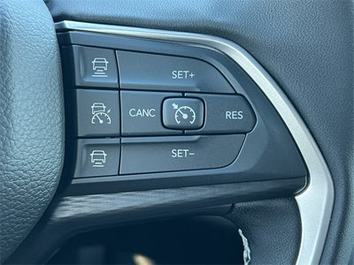 2025 Jeep Grand Cherokee L GRAND CHEROKEE L LAREDO X 4X4