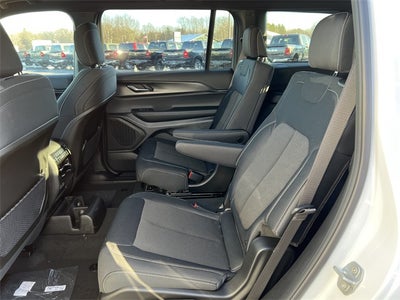 2025 Jeep Grand Cherokee L GRAND CHEROKEE L LAREDO X 4X4