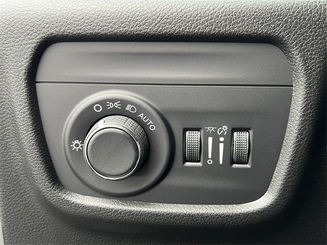 2025 Jeep Grand Cherokee L GRAND CHEROKEE L LAREDO X 4X4