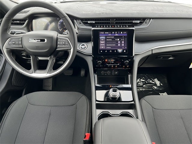 2025 Jeep Grand Cherokee L GRAND CHEROKEE L LAREDO X 4X4