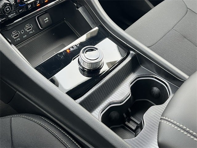 2025 Jeep Grand Cherokee L GRAND CHEROKEE L LAREDO X 4X4