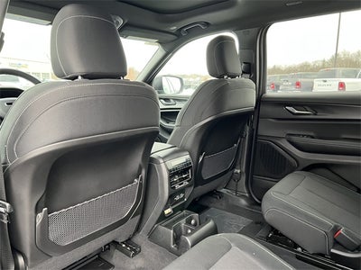 2025 Jeep Grand Cherokee L GRAND CHEROKEE L LAREDO X 4X4