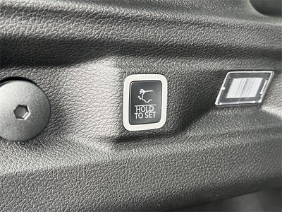 2025 Jeep Grand Cherokee L GRAND CHEROKEE L LAREDO X 4X4