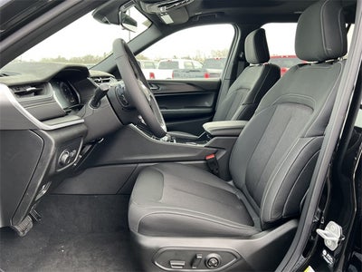 2025 Jeep Grand Cherokee L GRAND CHEROKEE L LAREDO X 4X4