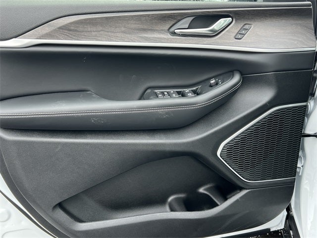 2025 Jeep Grand Cherokee L GRAND CHEROKEE L LIMITED 4X4