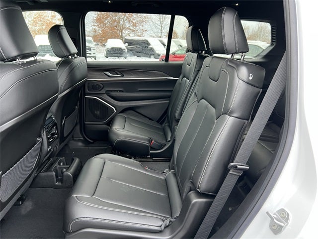 2025 Jeep Grand Cherokee L GRAND CHEROKEE L LIMITED 4X4