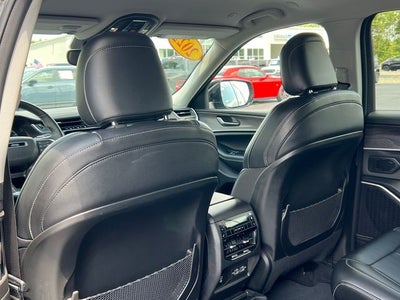 2022 Jeep Grand Cherokee L Limited 4x4