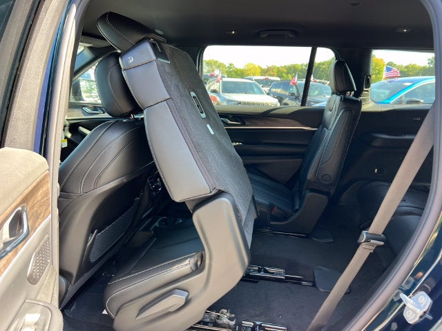 2027 Jeep Grand Cherokee L GRAND CHEROKEE L LIMITED 4X4
