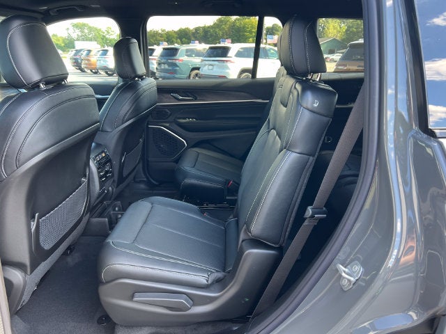 2027 Jeep Grand Cherokee L GRAND CHEROKEE L LIMITED RESERVE 4X4