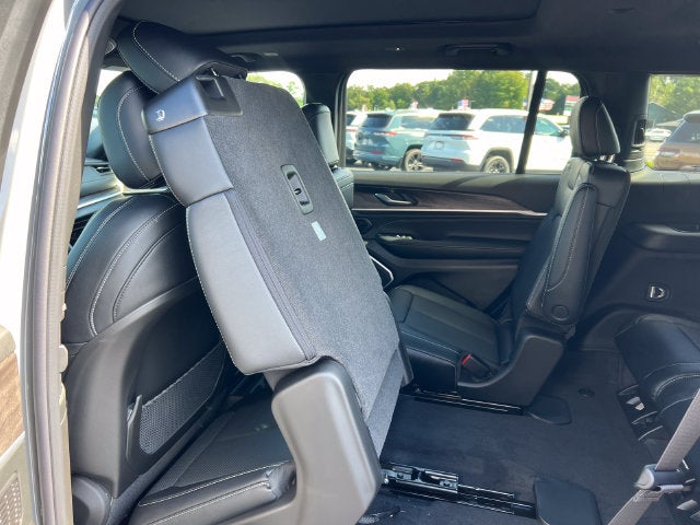 2027 Jeep Grand Cherokee L GRAND CHEROKEE L LIMITED RESERVE 4X4
