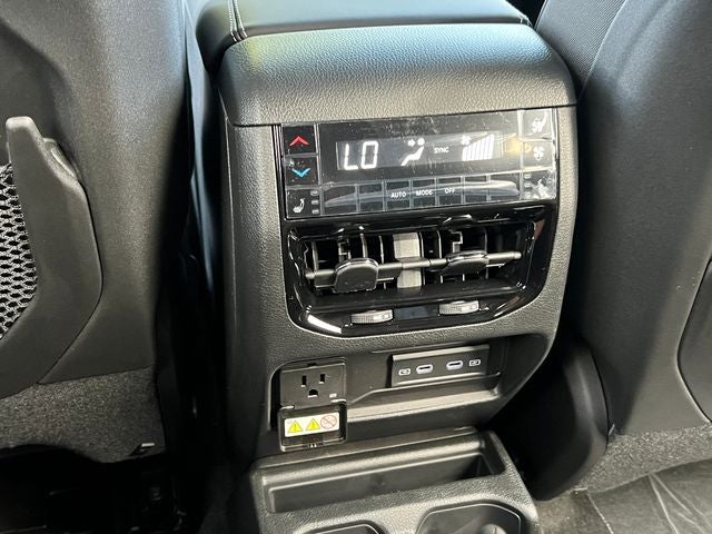 2026 Jeep Grand Cherokee L GRAND CHEROKEE L LIMITED RESERVE 4X4
