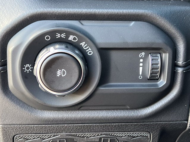2027 Jeep Wrangler WRANGLER 4-DOOR RUBICON X