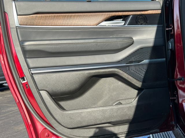 2024 Jeep Grand Wagoneer L 4x4