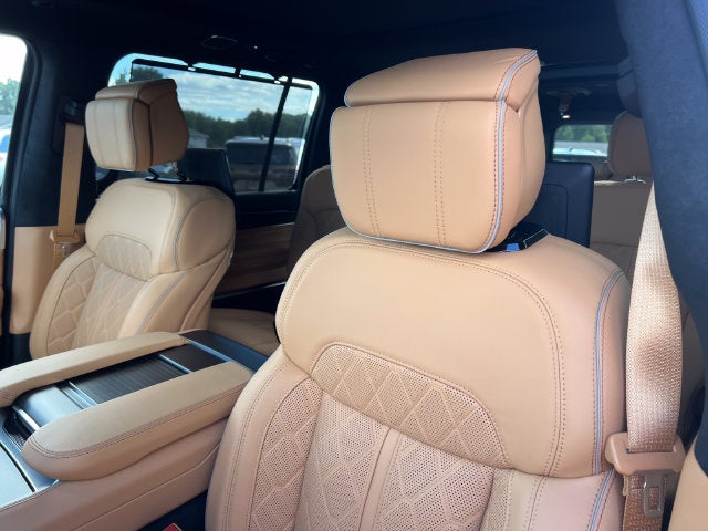 2027 Jeep Grand Wagoneer L GRAND WAGONEER LONG WHEELBASE SUMMIT RESERVE 4X4