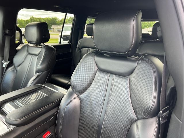 2022 Jeep Wagoneer Series III 4x4