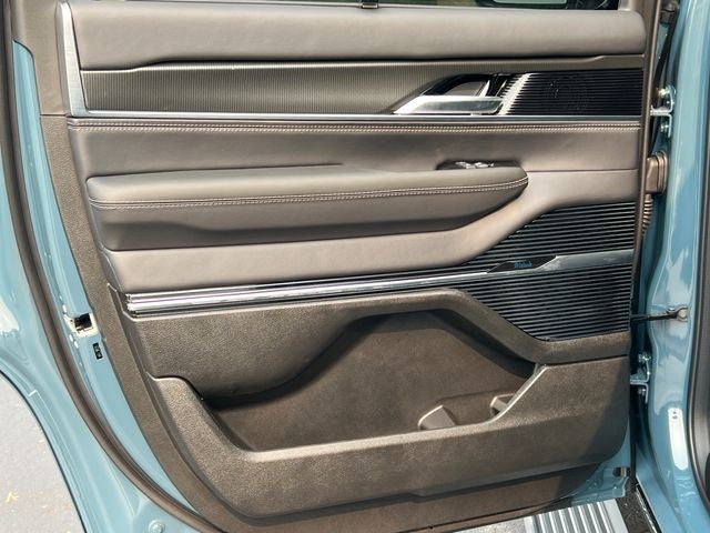 2026 Jeep Grand Wagoneer GRAND WAGONEER SUMMIT OBSIDIAN 4X4