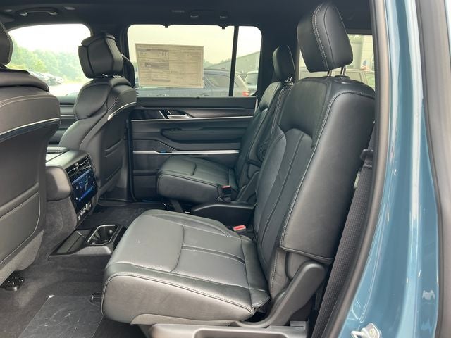 2026 Jeep Grand Wagoneer GRAND WAGONEER SUMMIT OBSIDIAN 4X4