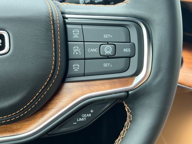 2026 Jeep Grand Wagoneer GRAND WAGONEER SUMMIT RESERVE 4X4