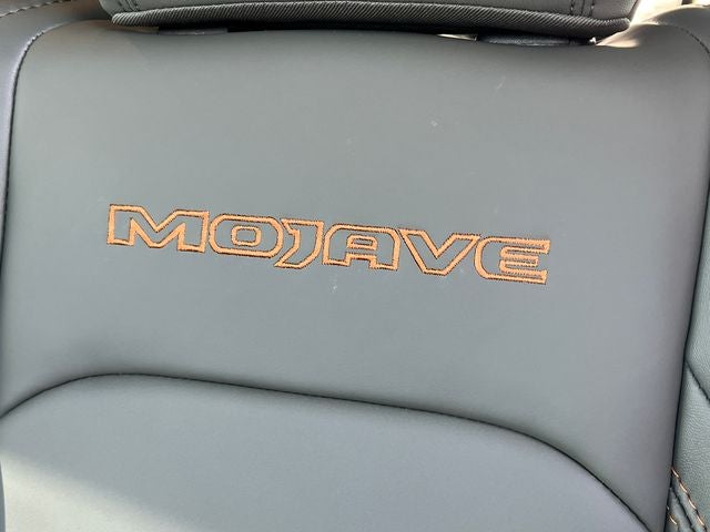 2026 Jeep Gladiator GLADIATOR MOJAVE X 4X4