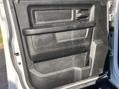 2020 RAM 1500 Classic Tradesman Crew Cab 4x4 5'7' Box