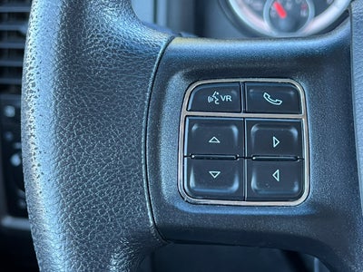2020 RAM 1500 Classic Tradesman Crew Cab 4x4 5'7' Box