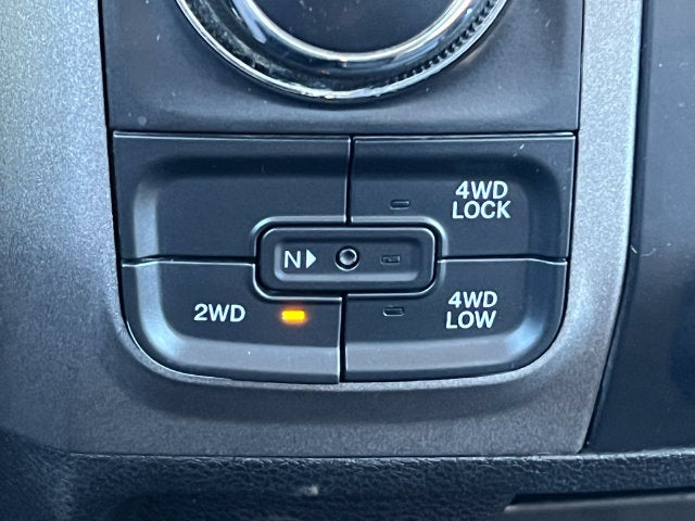 2020 RAM 1500 Classic Tradesman Crew Cab 4x4 5'7' Box