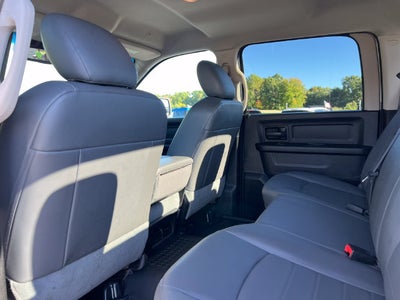 2020 RAM 1500 Classic Tradesman Crew Cab 4x4 5'7' Box