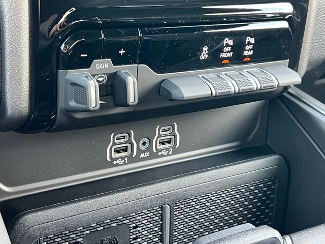2027 RAM 1500 RAM 1500 BIG HORN CREW CAB 4X4 5'7' BOX