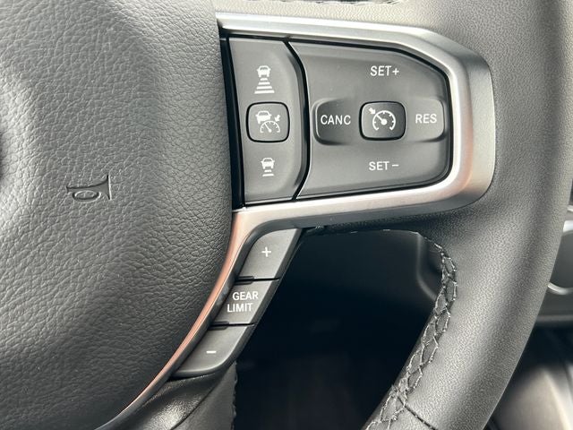 2027 RAM 1500 RAM 1500 BIG HORN CREW CAB 4X4 5'7' BOX