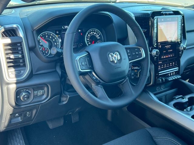 2027 RAM 1500 RAM 1500 BIG HORN CREW CAB 4X4 5'7' BOX