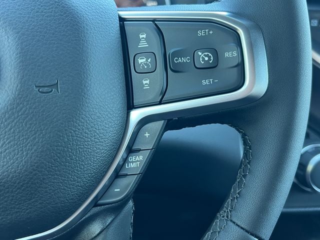 2027 RAM 1500 RAM 1500 BIG HORN CREW CAB 4X4 5'7' BOX